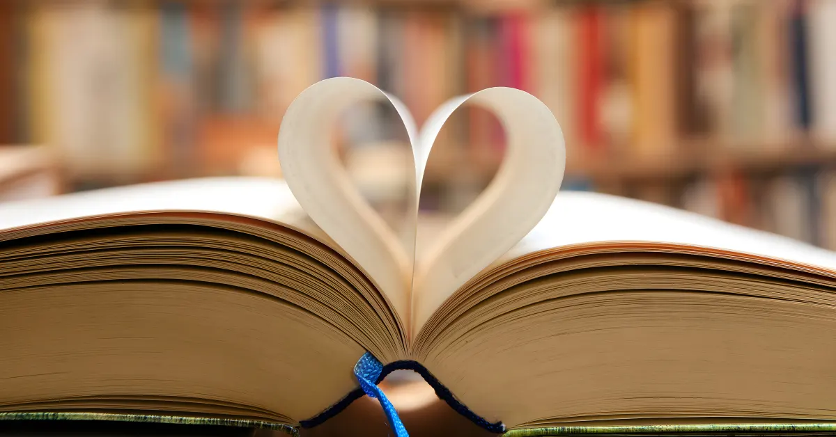 Os dez livros mais famosos sobre o amor dispostos em destaque